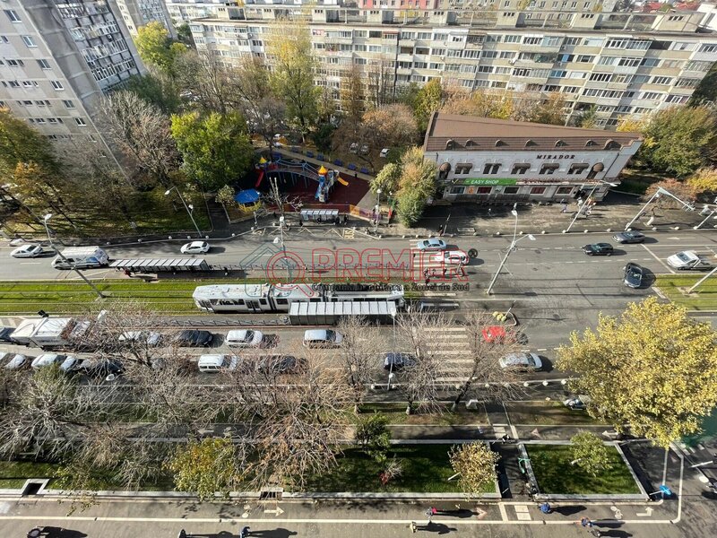 Sos. Giurgiului, plan secund, 3 camere.