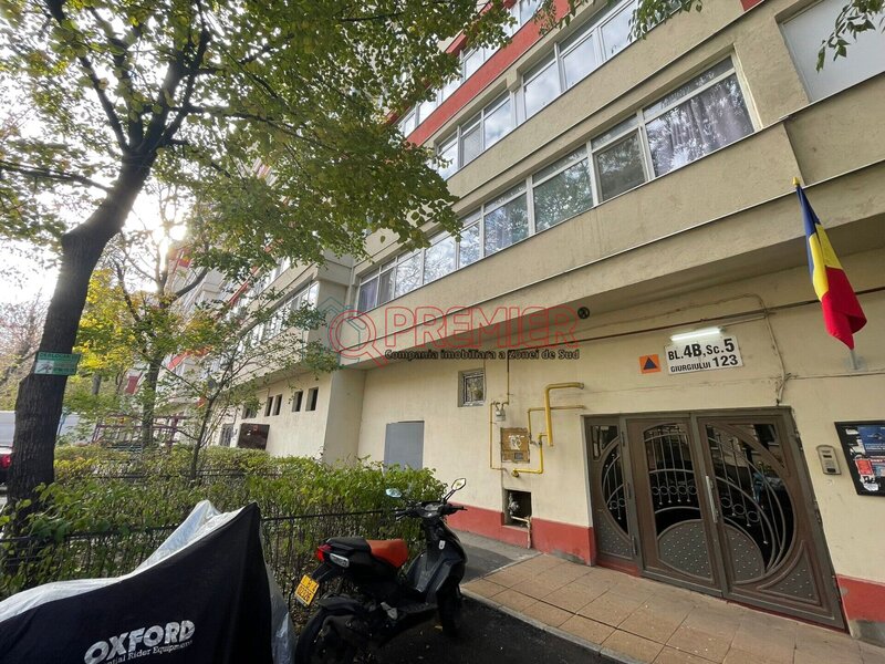 Sos. Giurgiului, plan secund, 3 camere.